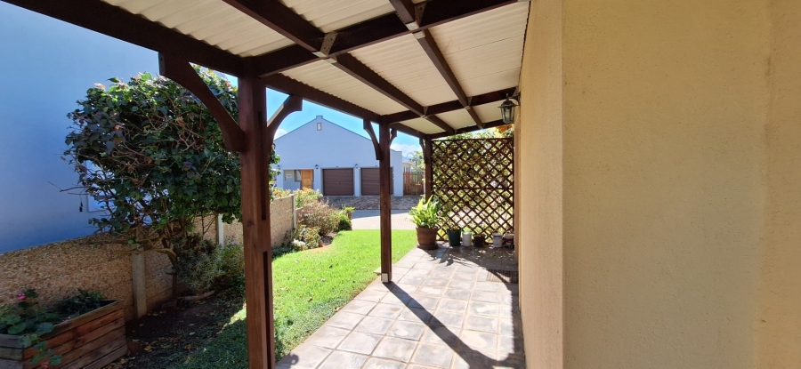 Bedroom Property for Sale in Riversdale Western Cape